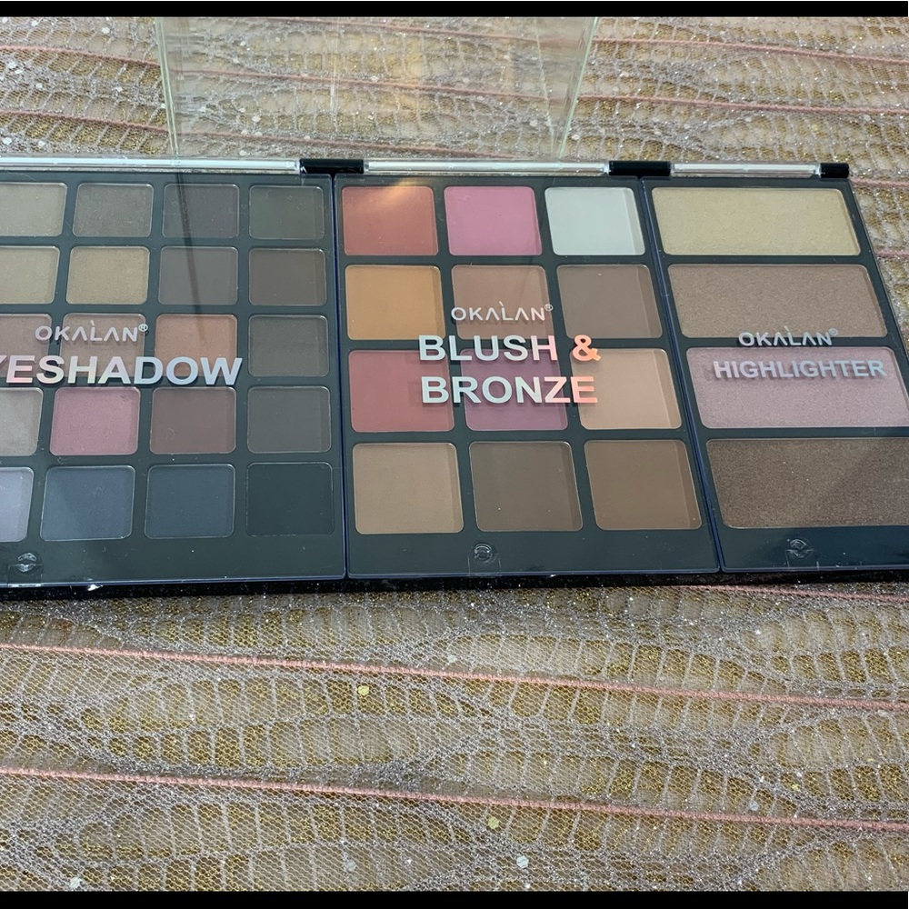 Pro makeup palette